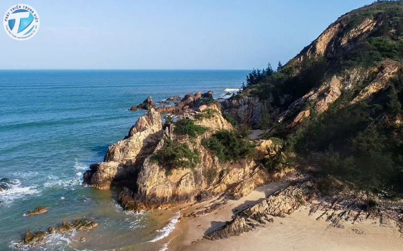 Biển Đá Nhảy - Đèo Lý Hòa